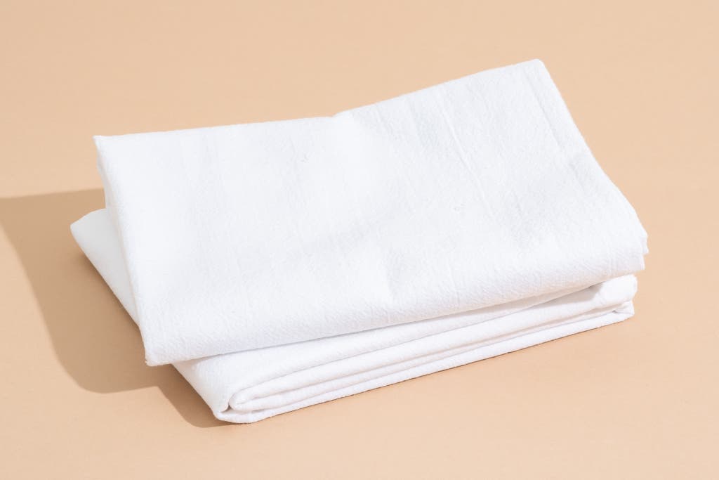 Best Fabric for Dish Towels: Top Choices for Absorbency and Durability
