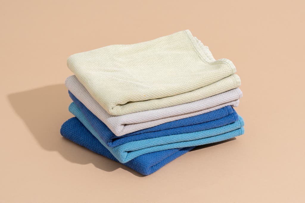 Best Tea Towels for Drying Glasses: Top Lint-Free Picks