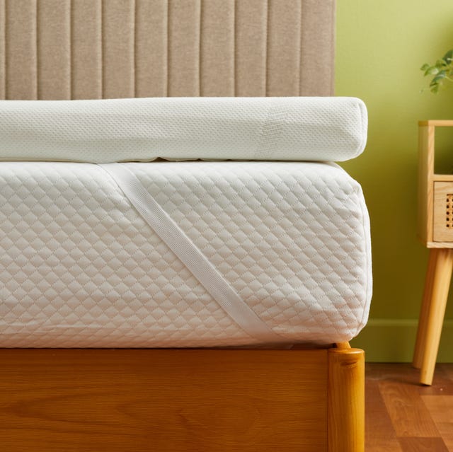 5 Best Cooling Mattress Topper for Memory Foam Mattress [In 2025]