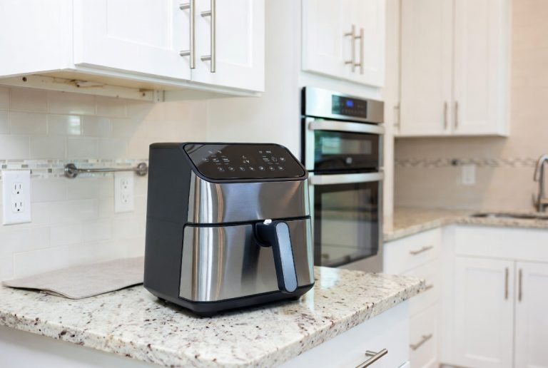 Instant Pot Air Fryer vs Philips Air Fryer: Which One Is Best?